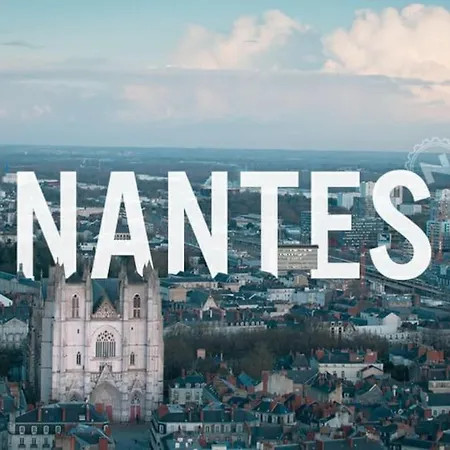 Maisonnette Safari Planete Sauvage Et Ocean *